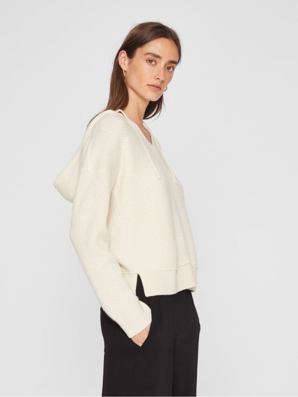 Club Monaco Cream cashmere hooded V-Neck Knit Sweater size L NWOT
